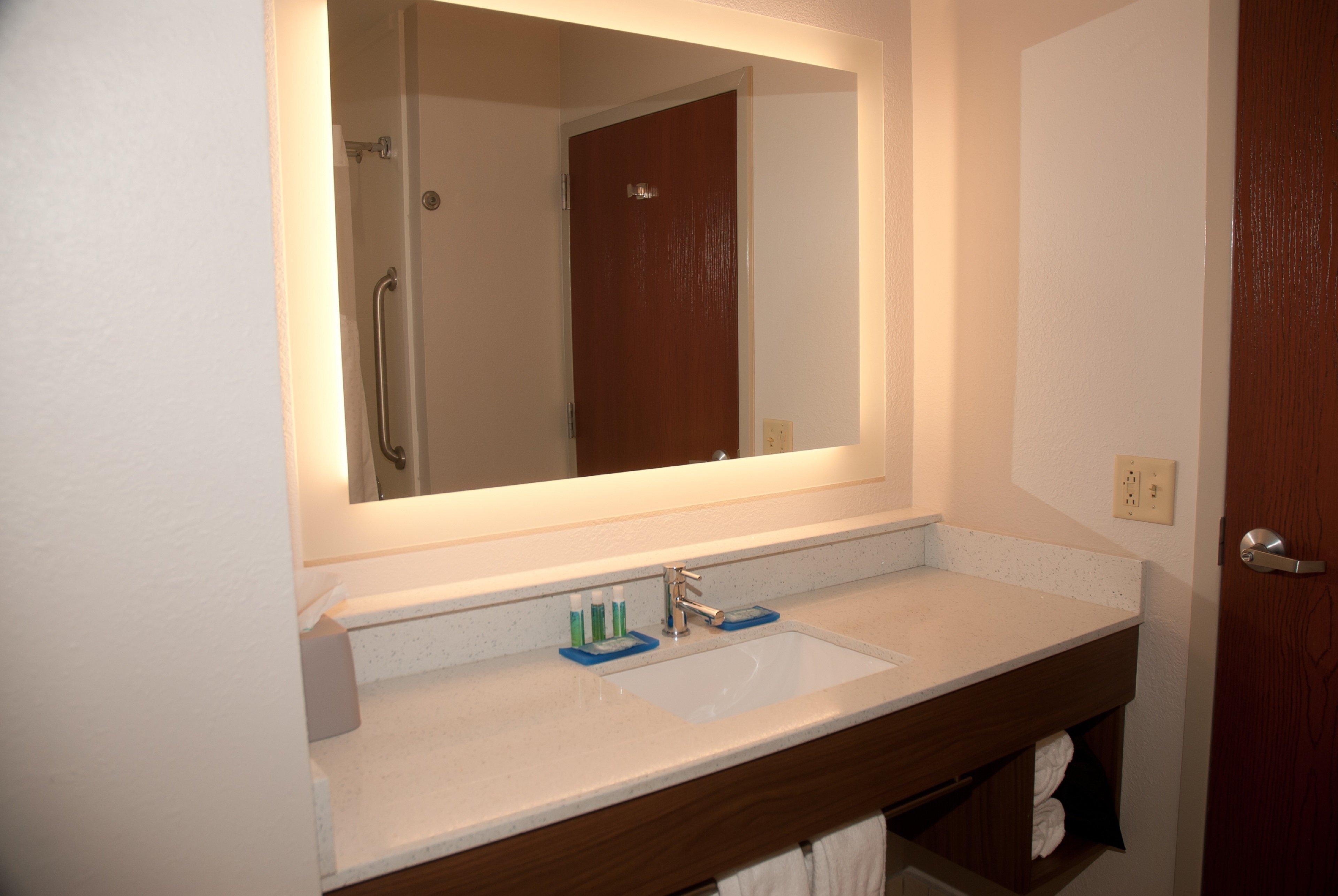 Holiday Inn Express Hotel & Suites Athens By Ihg Екстер'єр фото