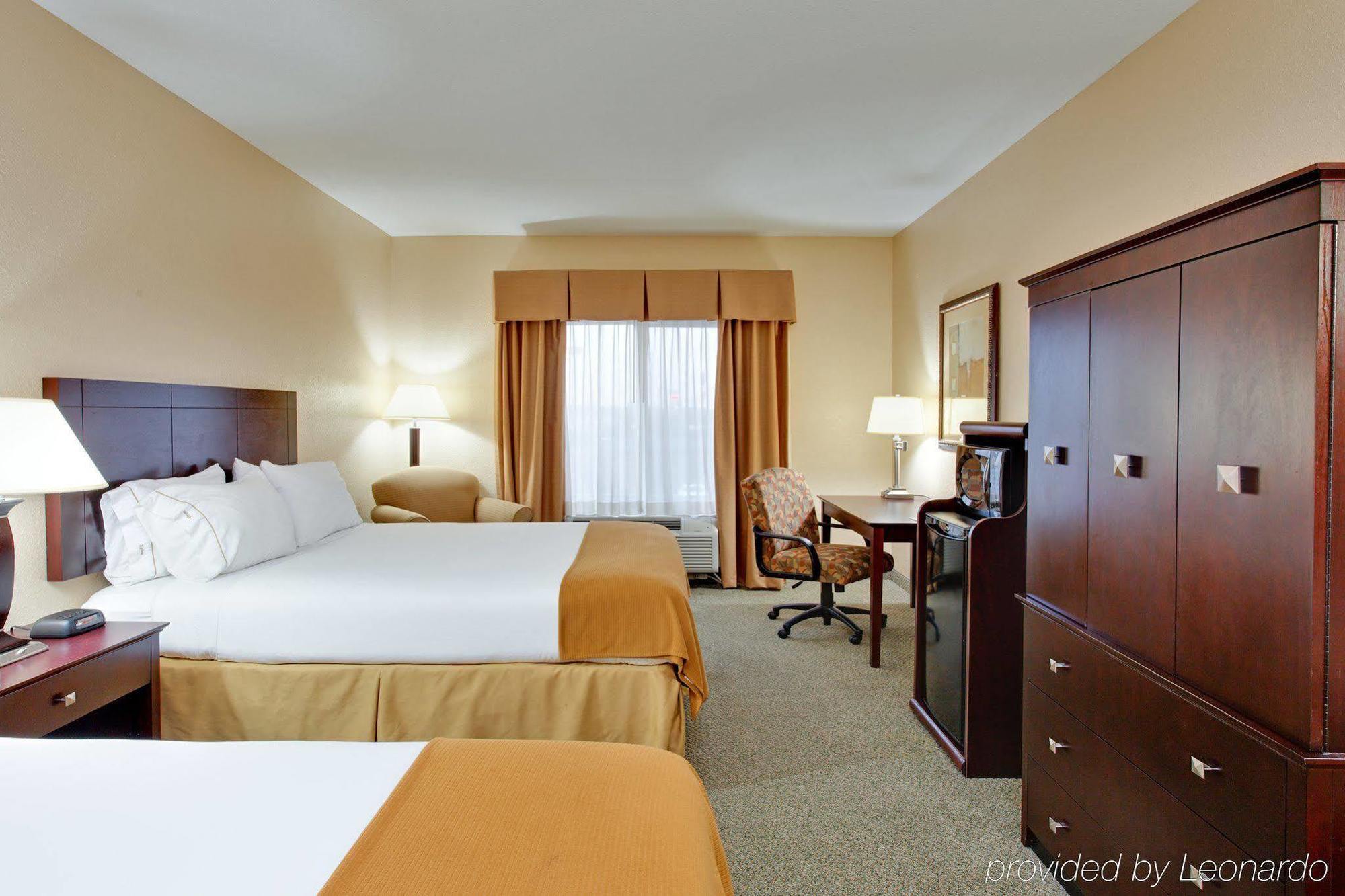 Holiday Inn Express Hotel & Suites Athens By Ihg Номер фото