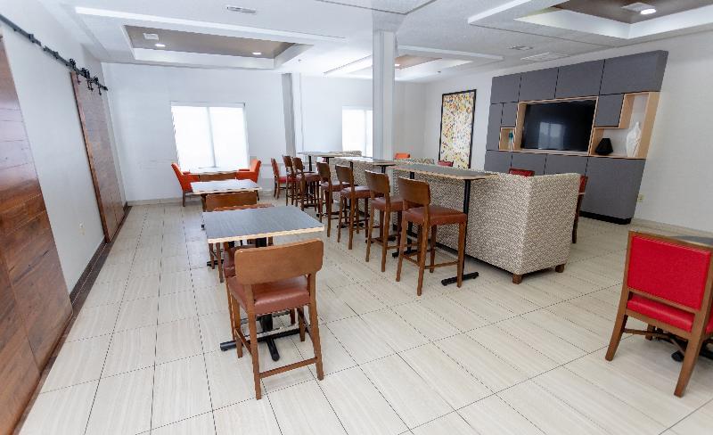 Holiday Inn Express Hotel & Suites Athens By Ihg Екстер'єр фото